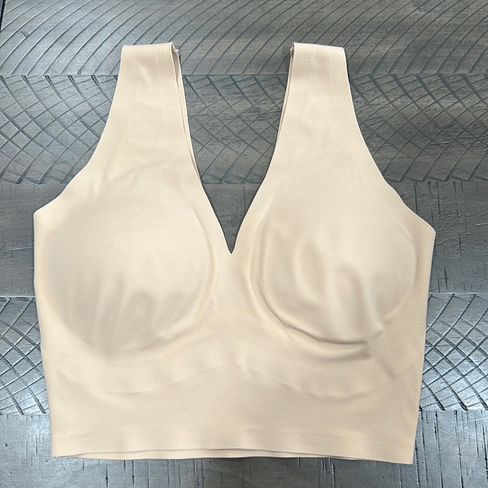 New True and Co v-neck bralette